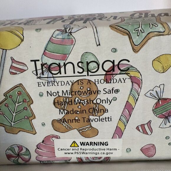 NWT Gingerbread House Salt & Pepper Shakers  3”x4” New Christmas 
Holiday Xmas - Picture 4 of 7